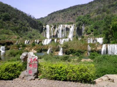 Jiulong Waterfalls, Luoping